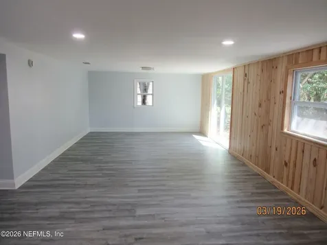 5849 Ridgeway Road E Jacksonville FL 32244