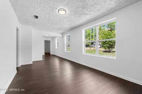 3250 Soutel Drive Jacksonville FL 32208