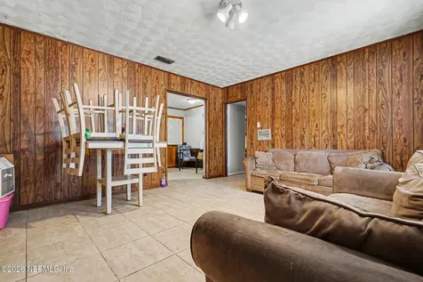 1826 Leon Road Jacksonville FL 32246