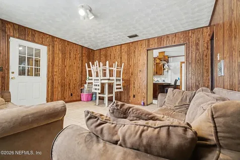1826 Leon Road Jacksonville FL 32246
