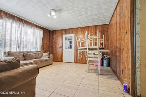 1826 Leon Road Jacksonville FL 32246