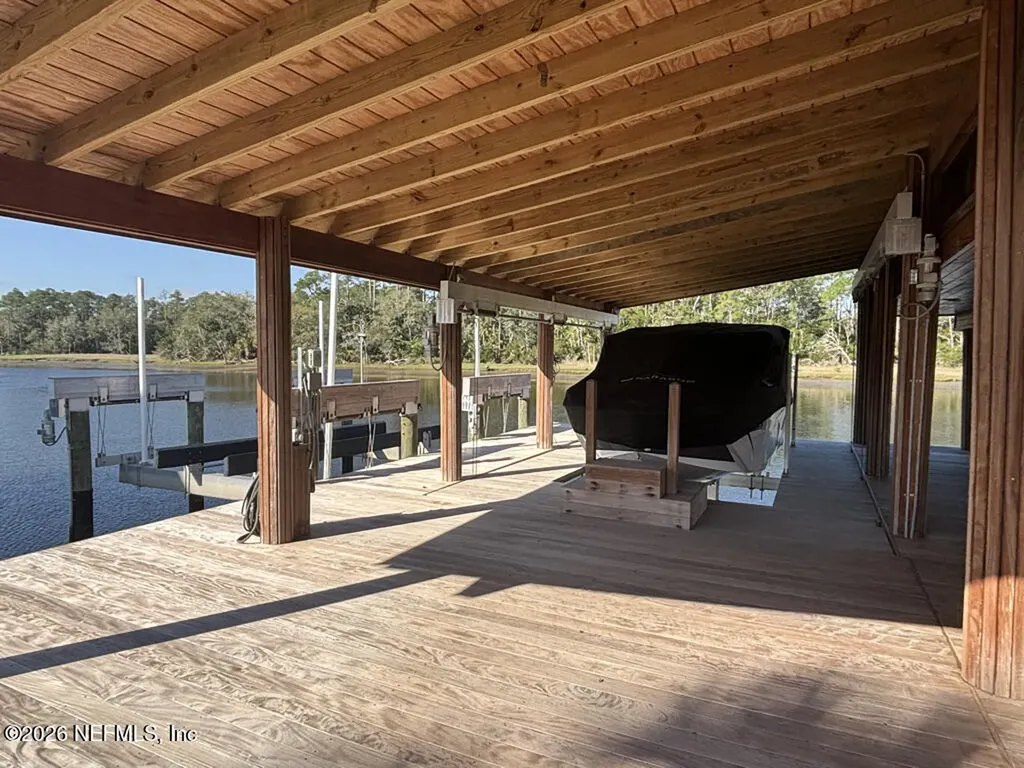 293/295 N Roscoe Boulevard Ponte Vedra Beach FL 32082