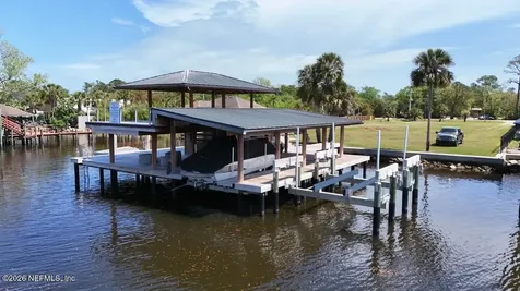 293/295 N Roscoe Boulevard Ponte Vedra Beach FL 32082