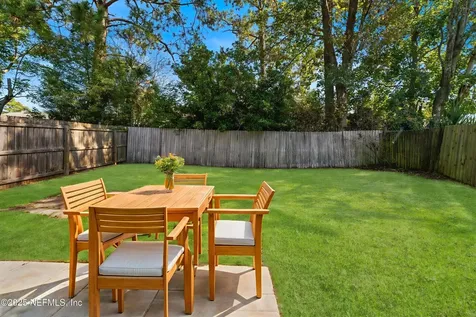 2753 Cavender Court Jacksonville FL 32216
