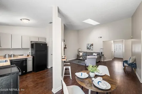 2753 Cavender Court Jacksonville FL 32216