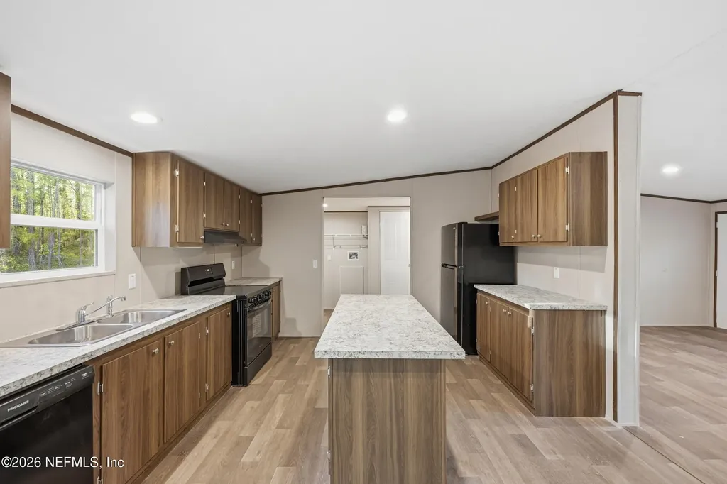 10695 Beckenger Avenue Hastings FL 32145