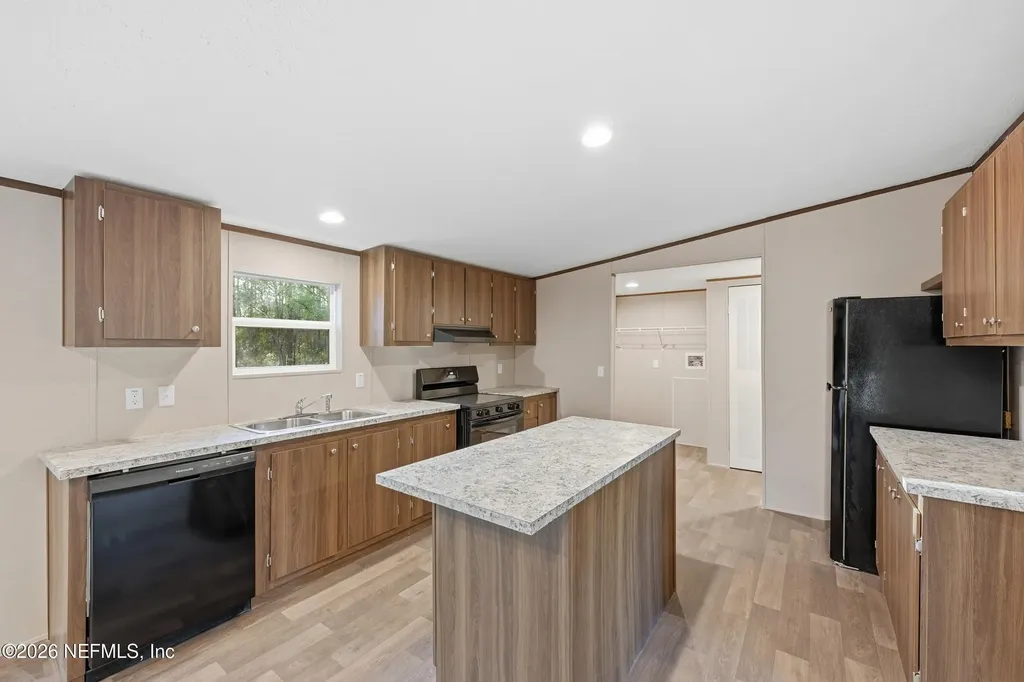 10695 Beckenger Avenue Hastings FL 32145