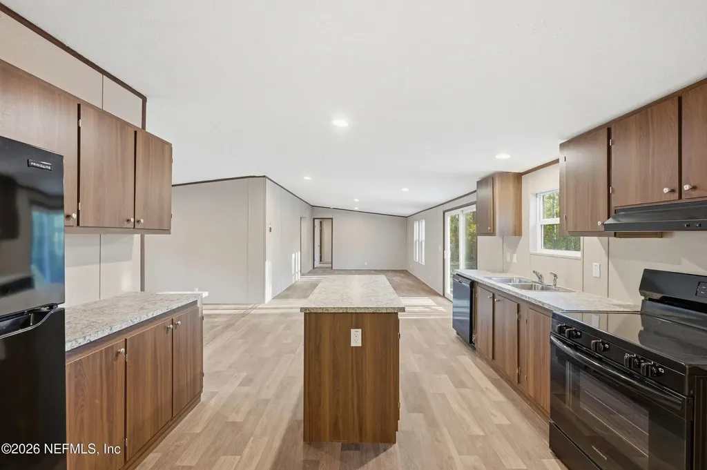 10695 Beckenger Avenue Hastings FL 32145