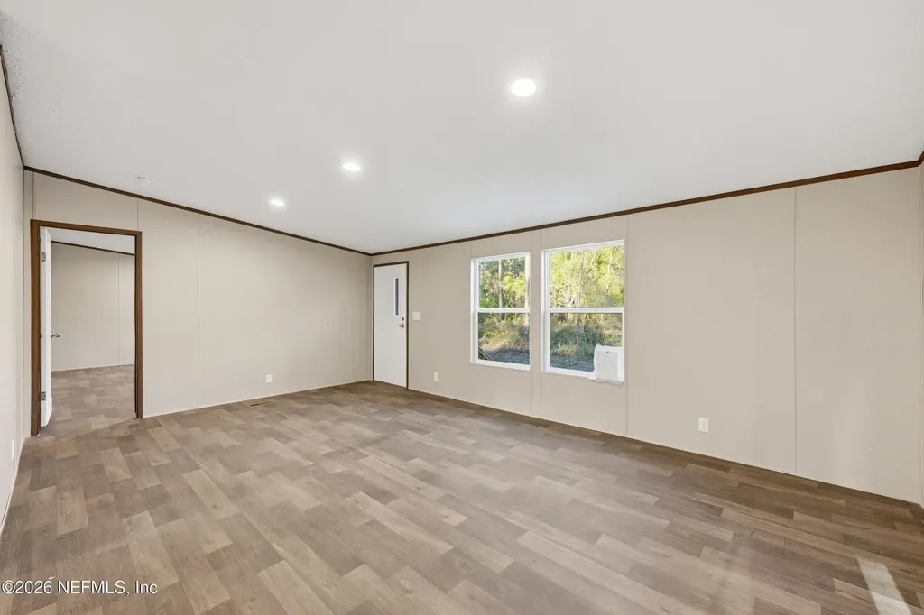 10695 Beckenger Avenue Hastings FL 32145