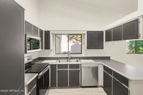 10 Patchogue Lane Palm Coast FL 32164
