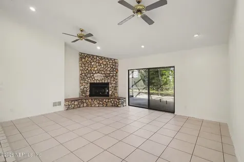 10 Patchogue Lane Palm Coast FL 32164