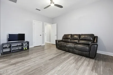 9911 Chelsea Lake Road Jacksonville FL 32256