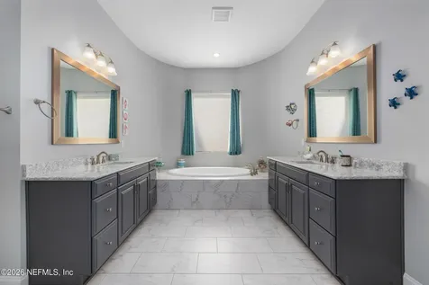 220 Honey Blossom Road St. Johns FL 32259