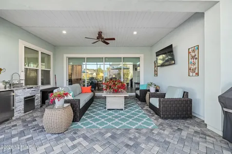220 Honey Blossom Road St. Johns FL 32259