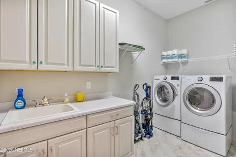 220 Honey Blossom Road St. Johns FL 32259