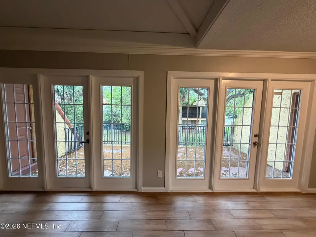3864 La Mirada Drive Jacksonville FL 32217