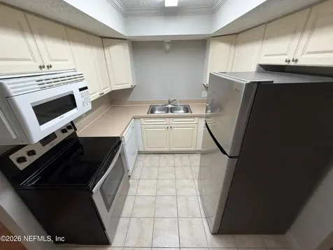 3864 La Mirada Drive Jacksonville FL 32217