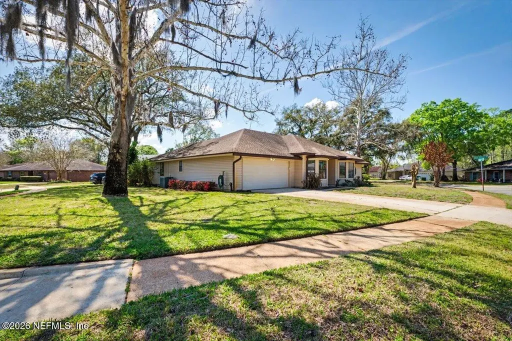 12608 Lazy Meadow Drive N Jacksonville FL 32225