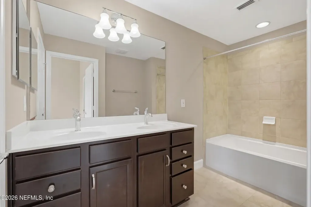 6876 Woody Vine Drive Jacksonville FL 32258
