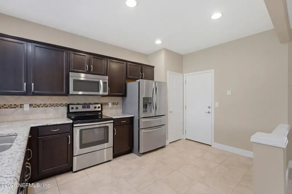 6876 Woody Vine Drive Jacksonville FL 32258