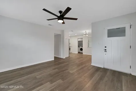 4582 Merrimac Avenue Jacksonville FL 32210