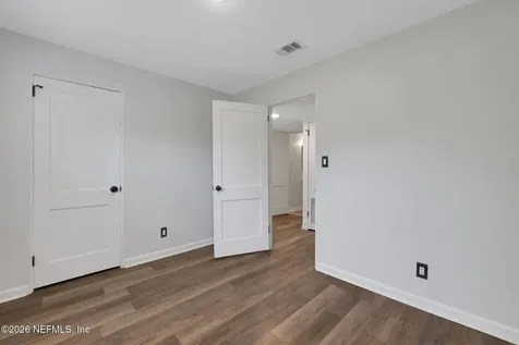 4582 Merrimac Avenue Jacksonville FL 32210