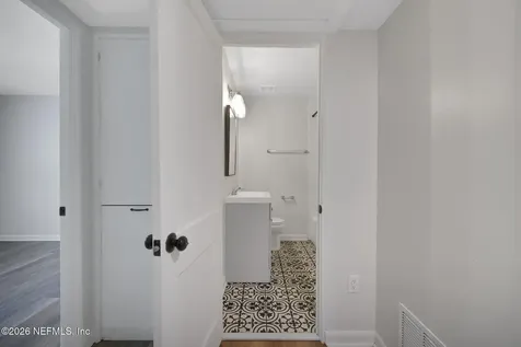 4582 Merrimac Avenue Jacksonville FL 32210
