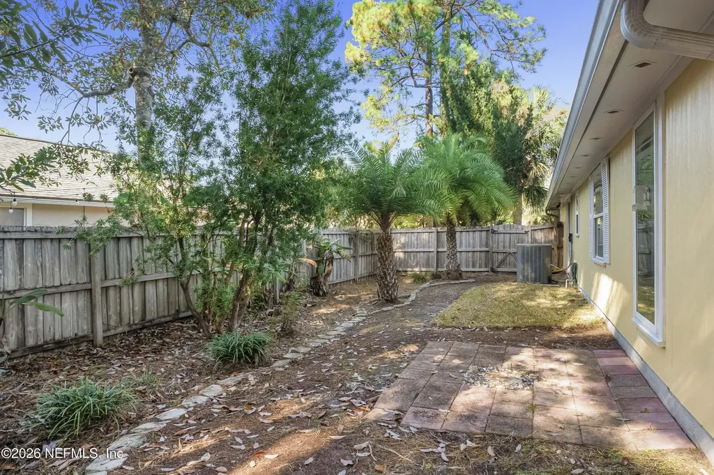 1048 Whirlaway Circle Jacksonville FL 32218