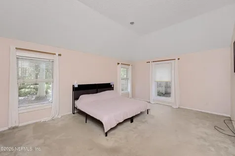 1048 Whirlaway Circle Jacksonville FL 32218