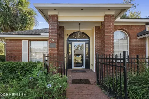 1048 Whirlaway Circle Jacksonville FL 32218