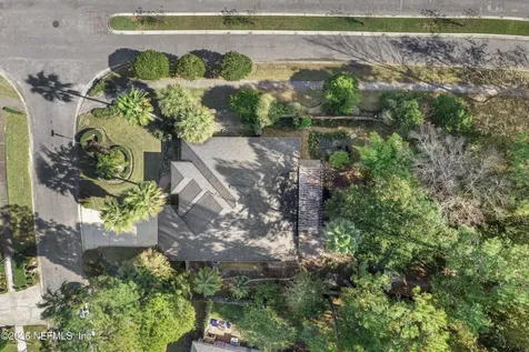 1048 Whirlaway Circle Jacksonville FL 32218