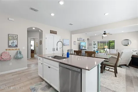 7427 Rock Brook Drive Jacksonville FL 32222