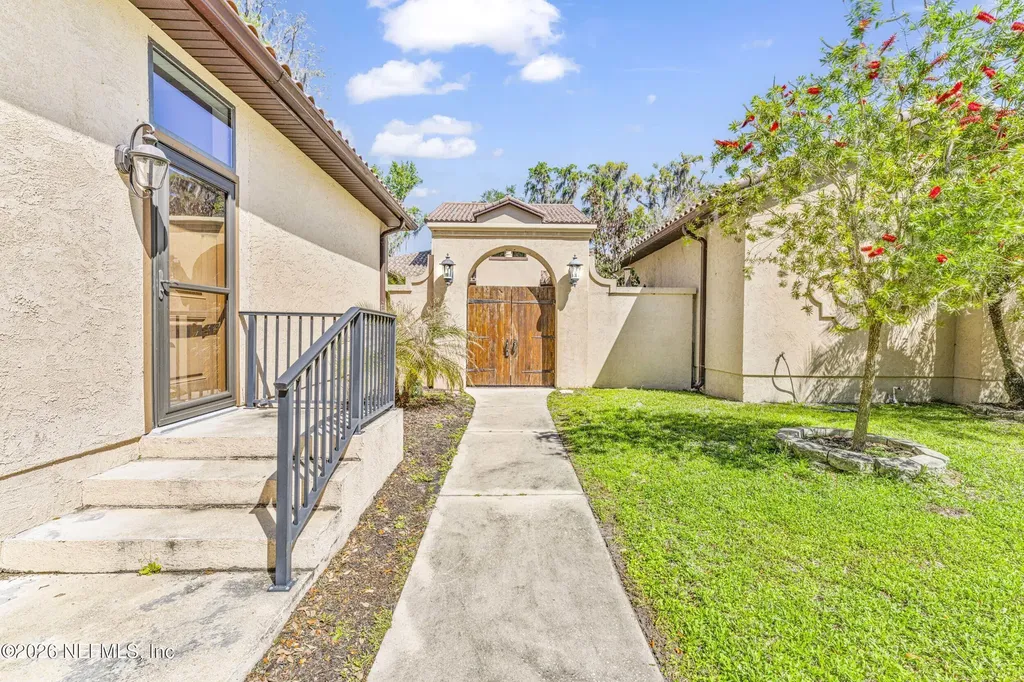 530 Clifton Road Crescent City FL 32112