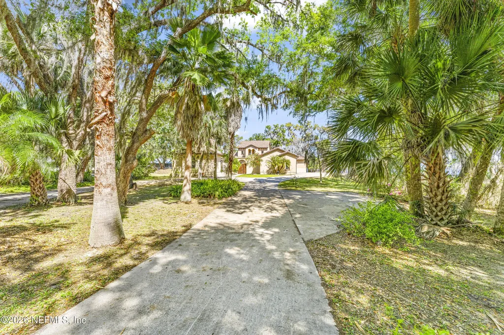 530 Clifton Road Crescent City FL 32112