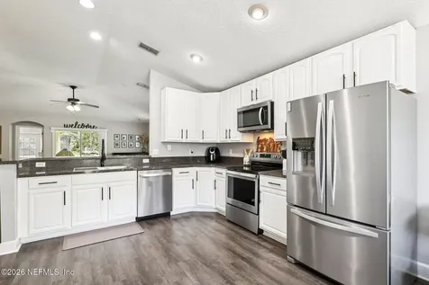 521 Shamrock Avenue S Jacksonville FL 32218