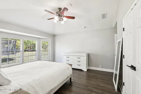 521 Shamrock Avenue S Jacksonville FL 32218