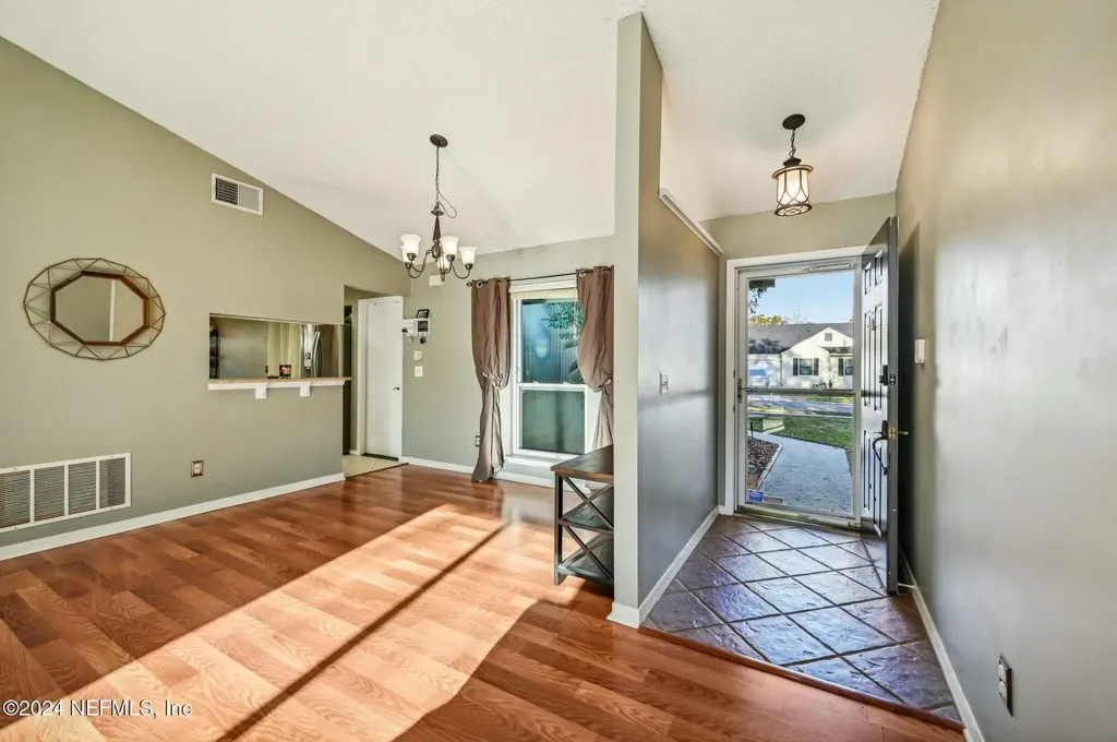 8064 Kilwinning Lane Jacksonville FL 32244