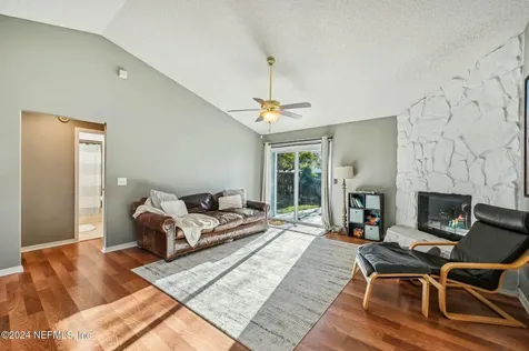 8064 Kilwinning Lane Jacksonville FL 32244