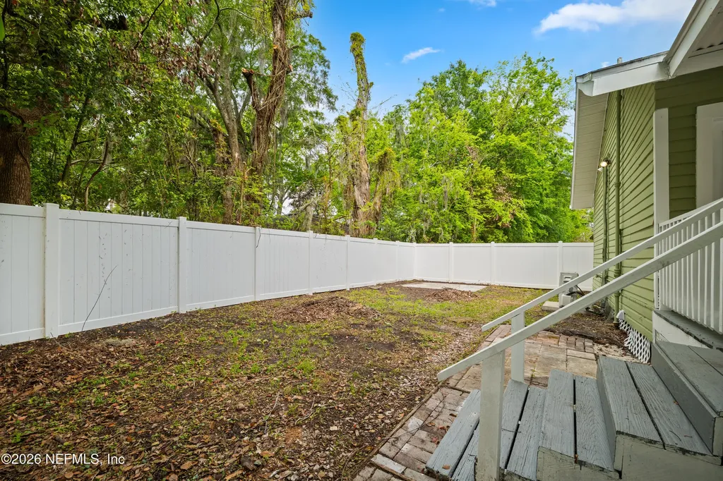 560 Comet Street Jacksonville FL 32205