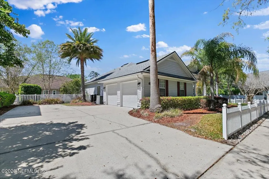 1884 Paradise Moorings Boulevard Middleburg FL 32068