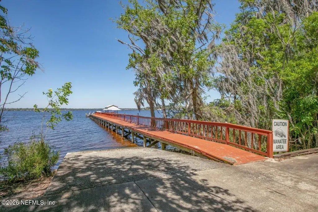 1884 Paradise Moorings Boulevard Middleburg FL 32068