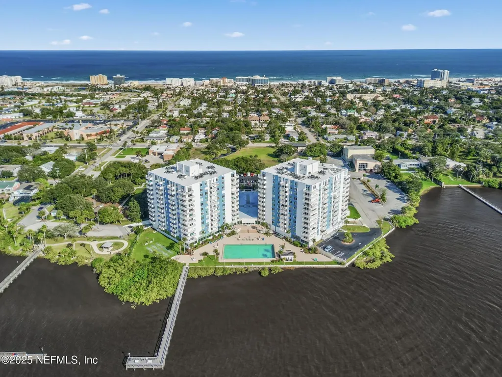 925 Halifax Avenue Daytona Beach FL 32118