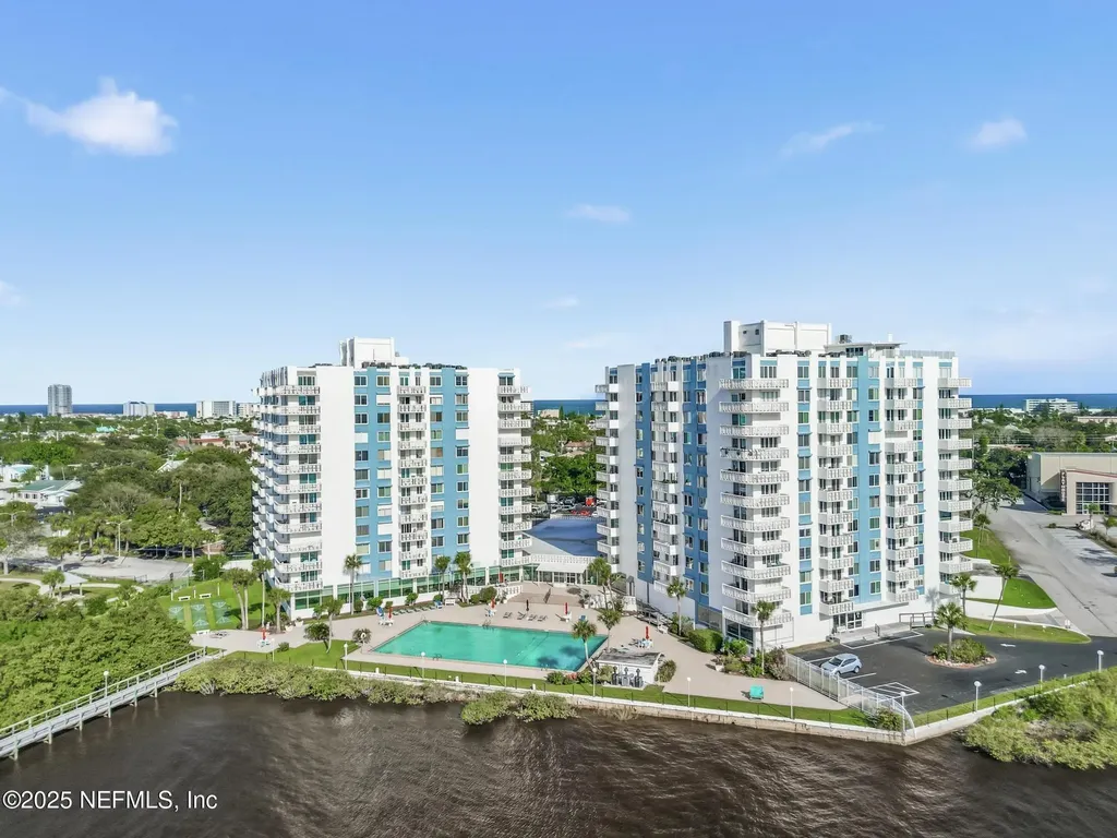 925 Halifax Avenue Daytona Beach FL 32118