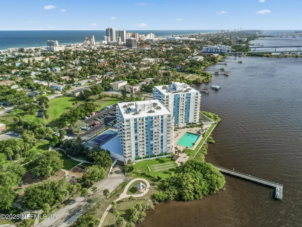 925 Halifax Avenue Daytona Beach FL 32118