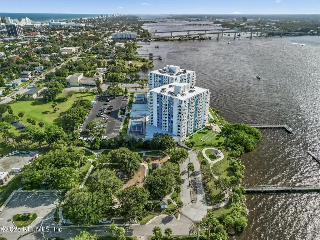 925 Halifax Avenue Daytona Beach FL 32118