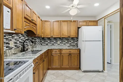 925 Halifax Avenue Daytona Beach FL 32118