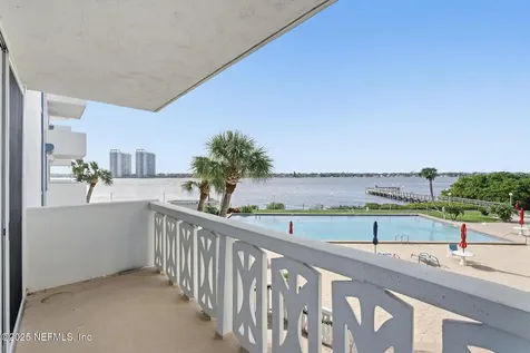 925 Halifax Avenue Daytona Beach FL 32118