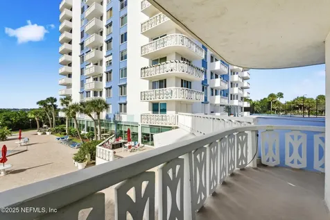 925 Halifax Avenue Daytona Beach FL 32118