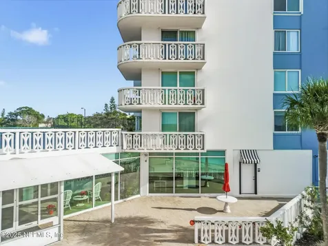 925 Halifax Avenue Daytona Beach FL 32118