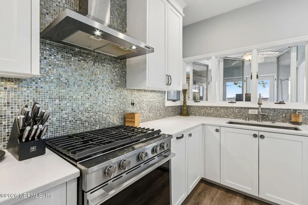 2306 Pine Island Court Jacksonville FL 32224